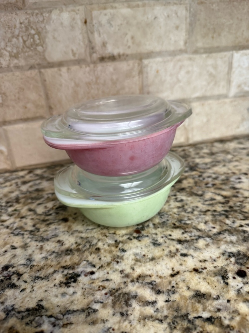 Pyrex Pink and Light Green Glass Storage Bowls with Lids - Set of 2